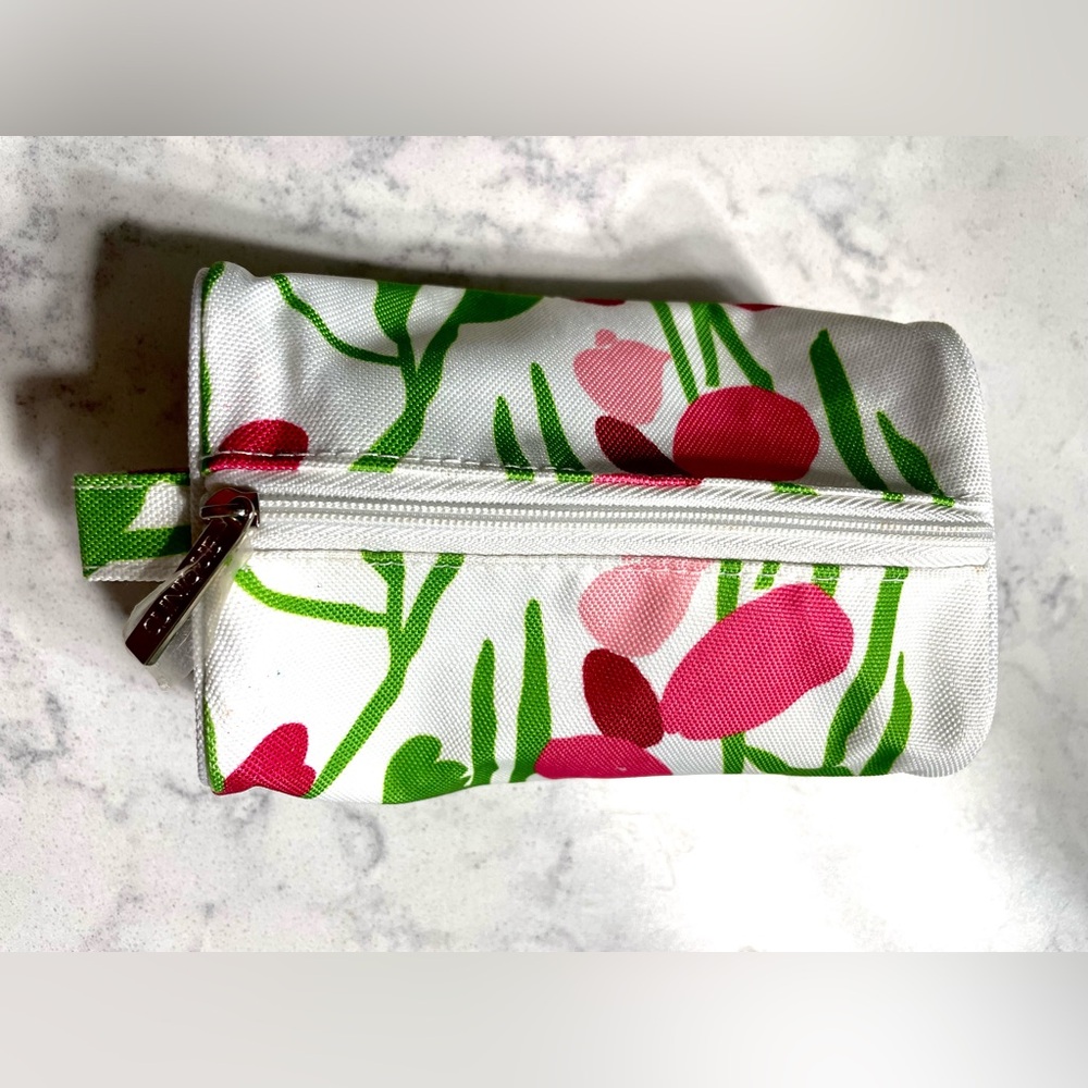 2/$20💕Clinique Travel Set ✨ - Picture 2 of 4